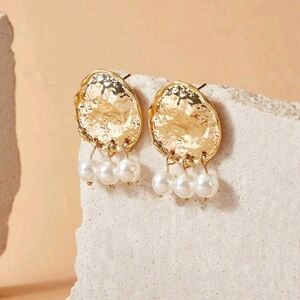 ▪️Boho French dangle pendant earrings with pearls